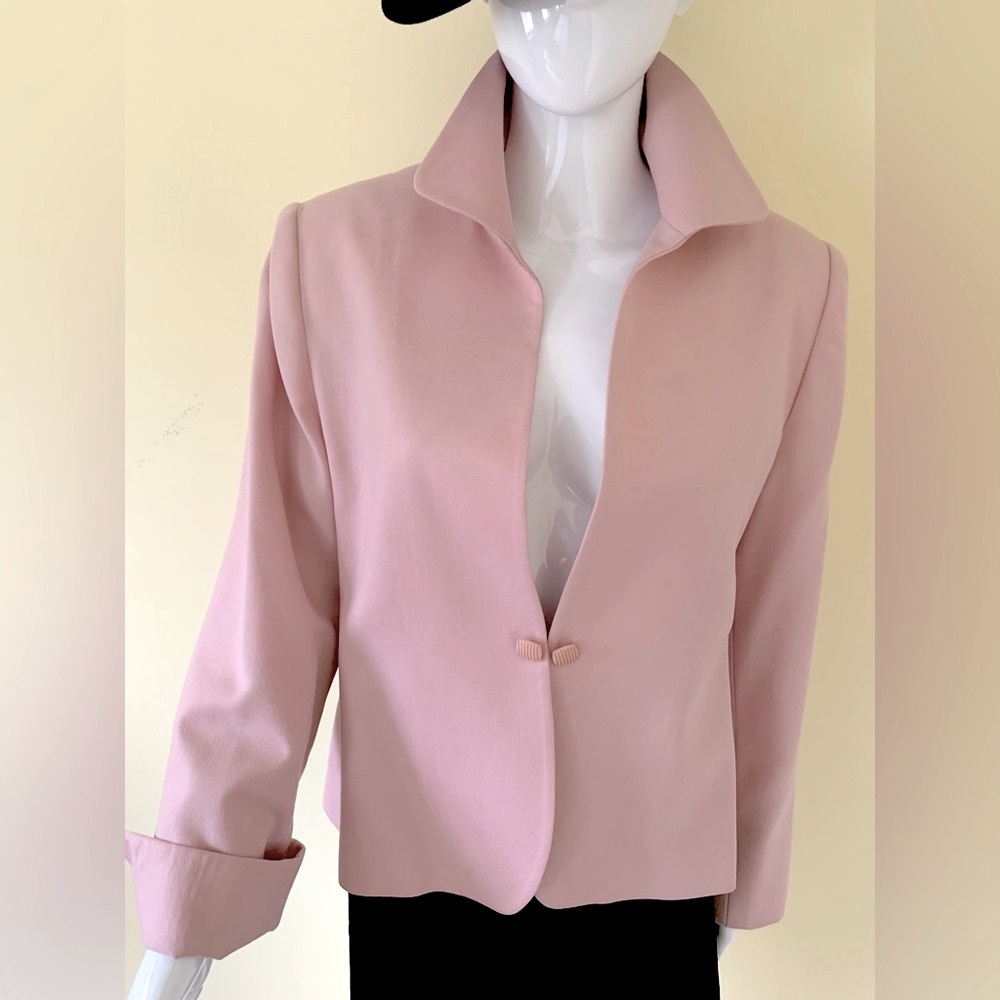 100% fine wool light pink blazer jacket collared single hook & eye closure US 12
